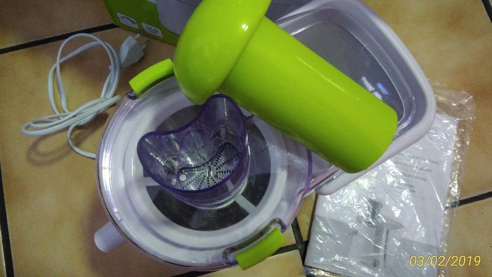 Centrifugadora nova em caixa - Selecline