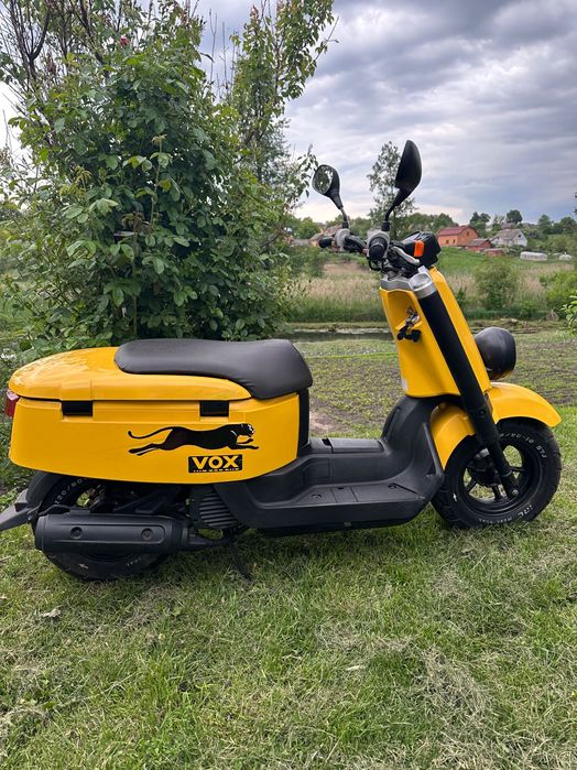 Моторолер Yamaha VOX