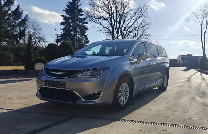 Chrysler Pacifica Chryster Pacyfica Touring L Plus zadbany egzemplarz