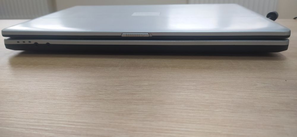 Fujitsu simens Amilo