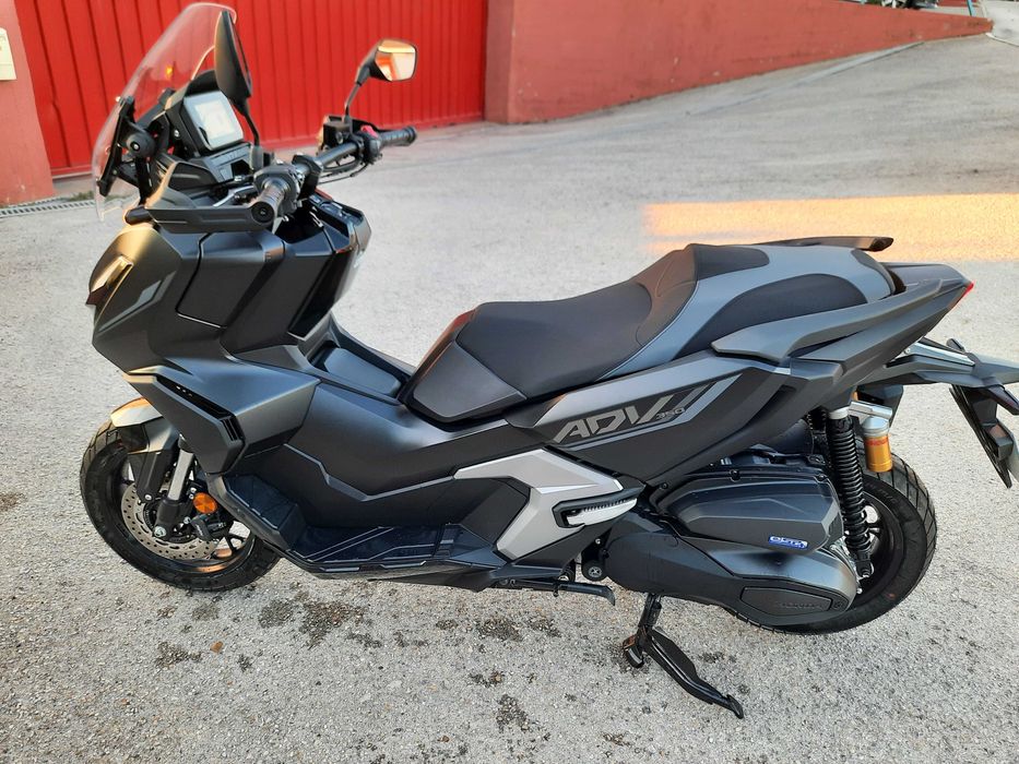 Honda ADV 350 Nova