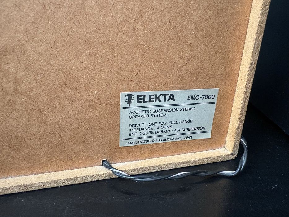 Wieża Elekta EMC 7000