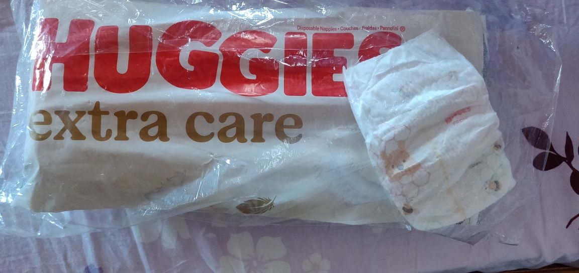 Продам памперси huggies 1