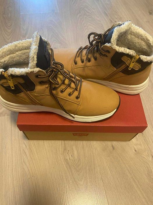 Levi's взуття зимове