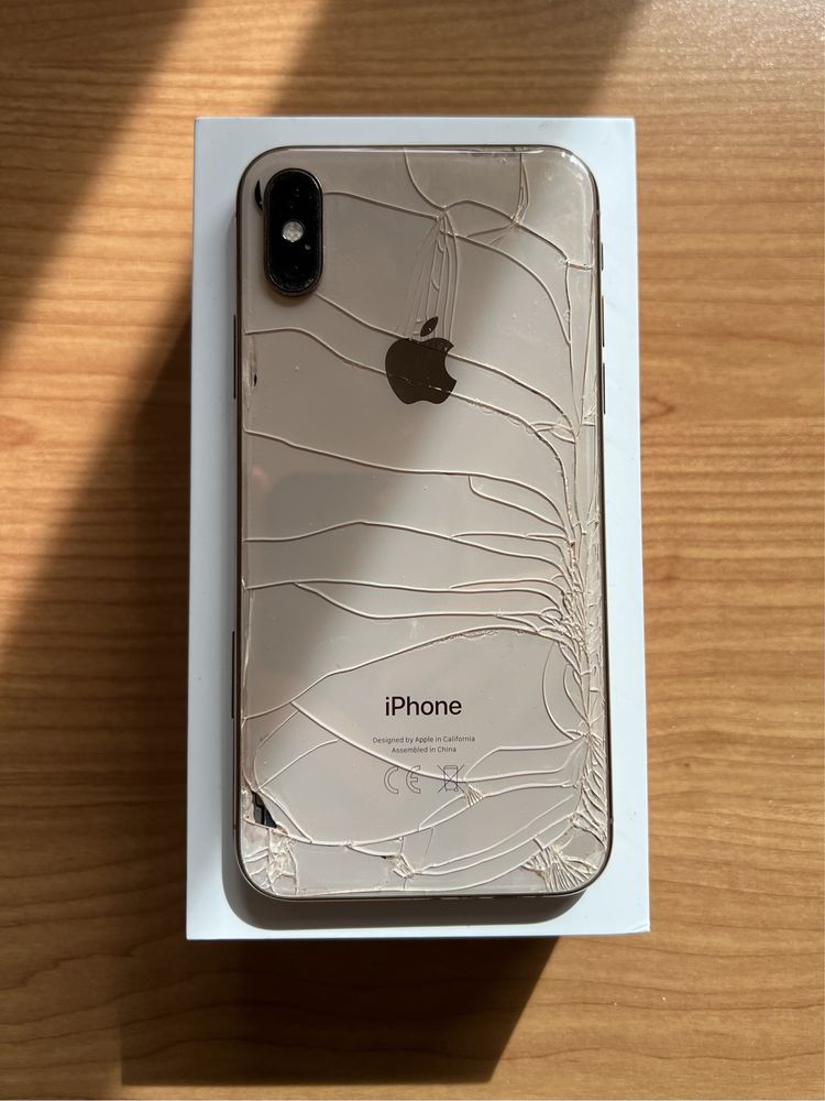 iPhone XS 64GB Gold