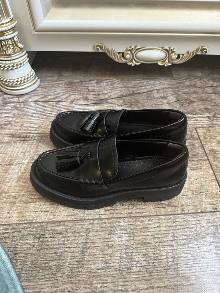 Лофери massimo dutti 37