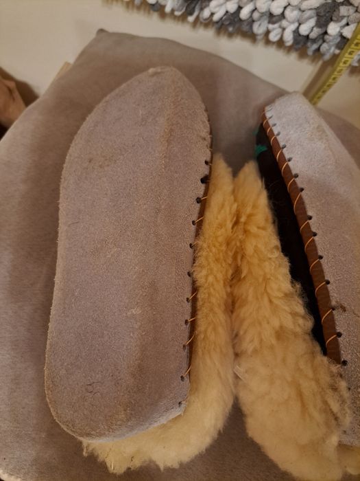 Kapcie  góralskie.  Rozmiar 38. Nowe