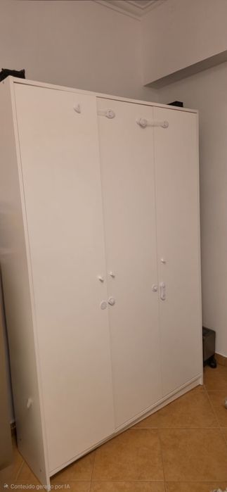 Guarda vestidos novo