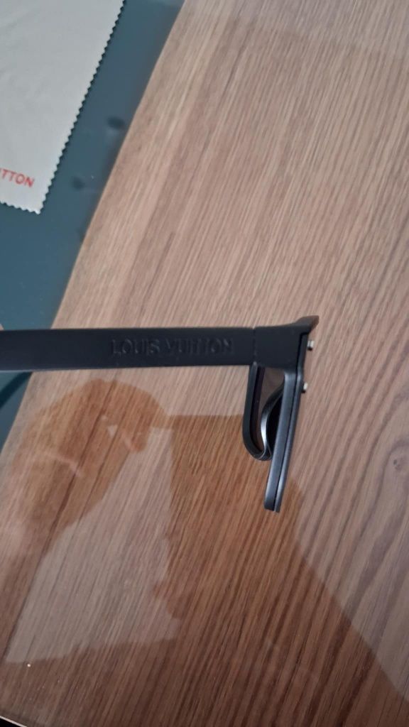 okulary przeciwsłoneczne Louis Vuitton