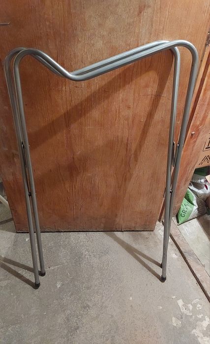 Stelaż/ stojak pod wanienkę