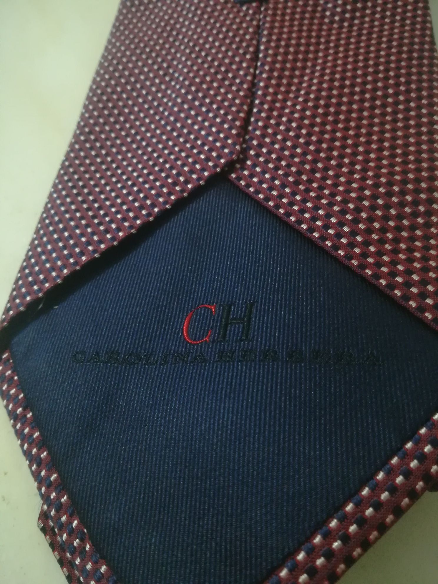 Gravata Carolina Herrera