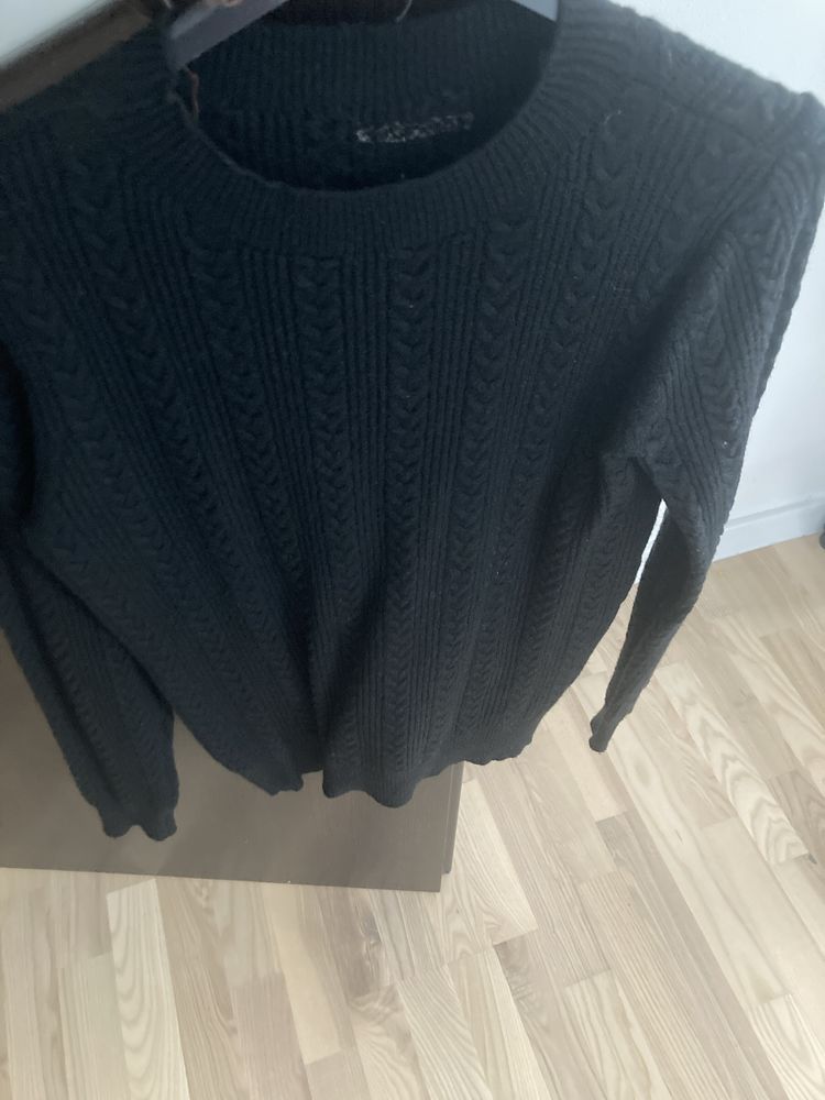 Sweter czarny r M/L