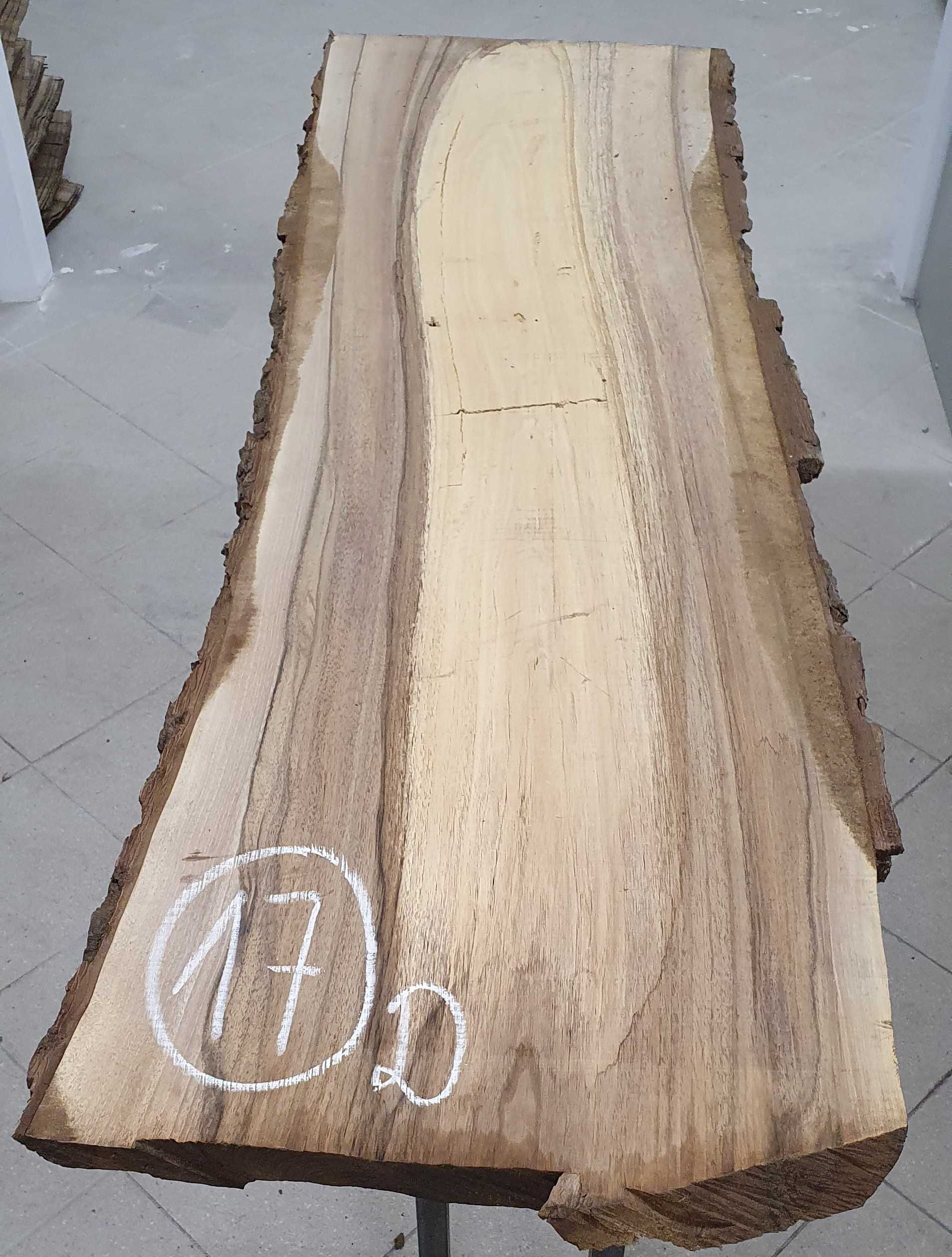Deska blat stołu żywica monolit live edge orzech włoski 17D