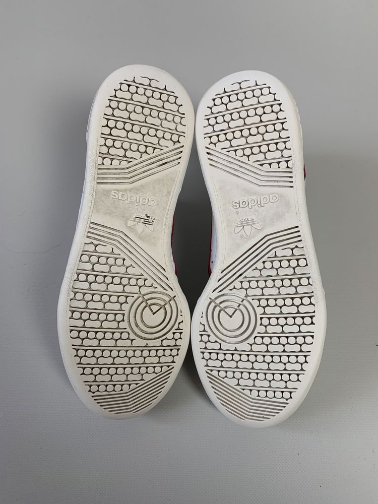 Кросівки Adidas розмір 36 23 см