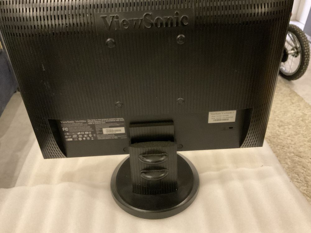 Monitor ViewSonic LCd 19”