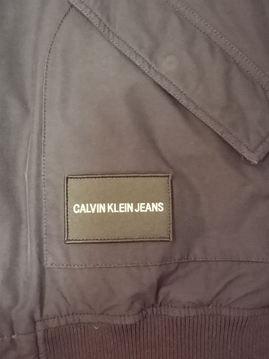 Продам оригинальный мужской пуховик Calvin Klein, размер XL