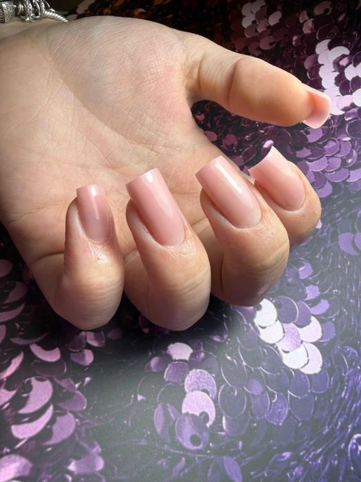 Kurs przedłużania paznokci żelem