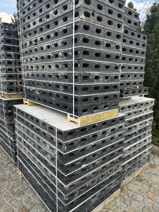 Zestaw szalunku ściennego plastikowego Peri Duo 146m2 + osprzęt