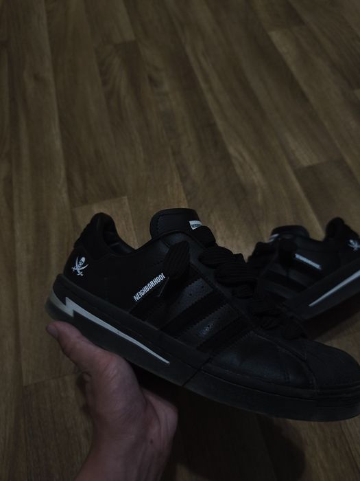 шузы от Аdidas superstar x neighbourhood
Состояние: почти новые, есть
