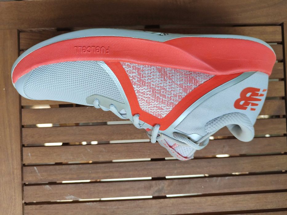 Тенісні кросівки new balance fuel cell оригінал