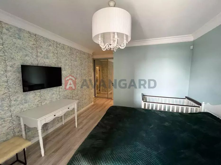 Продам 3-комнатную Слобожанское Брама