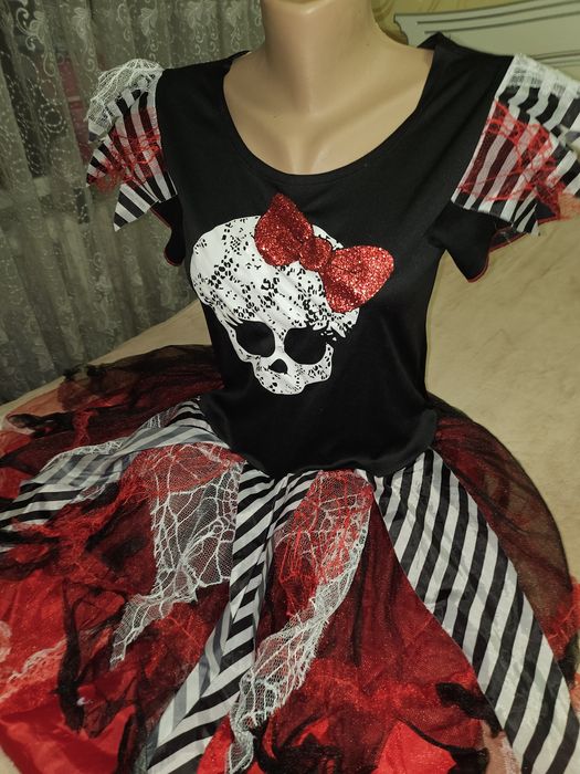 Платье на хеллоуин 15-16 лет.
