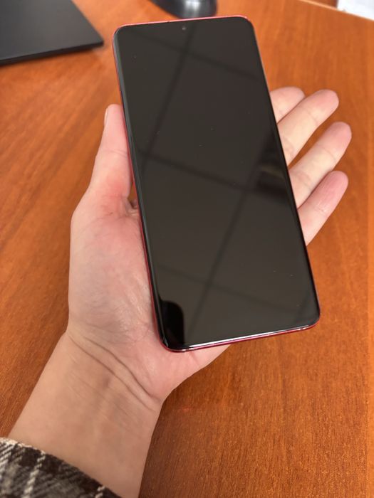 Samsung Galaxy S20. Робочий.Батарея 85%