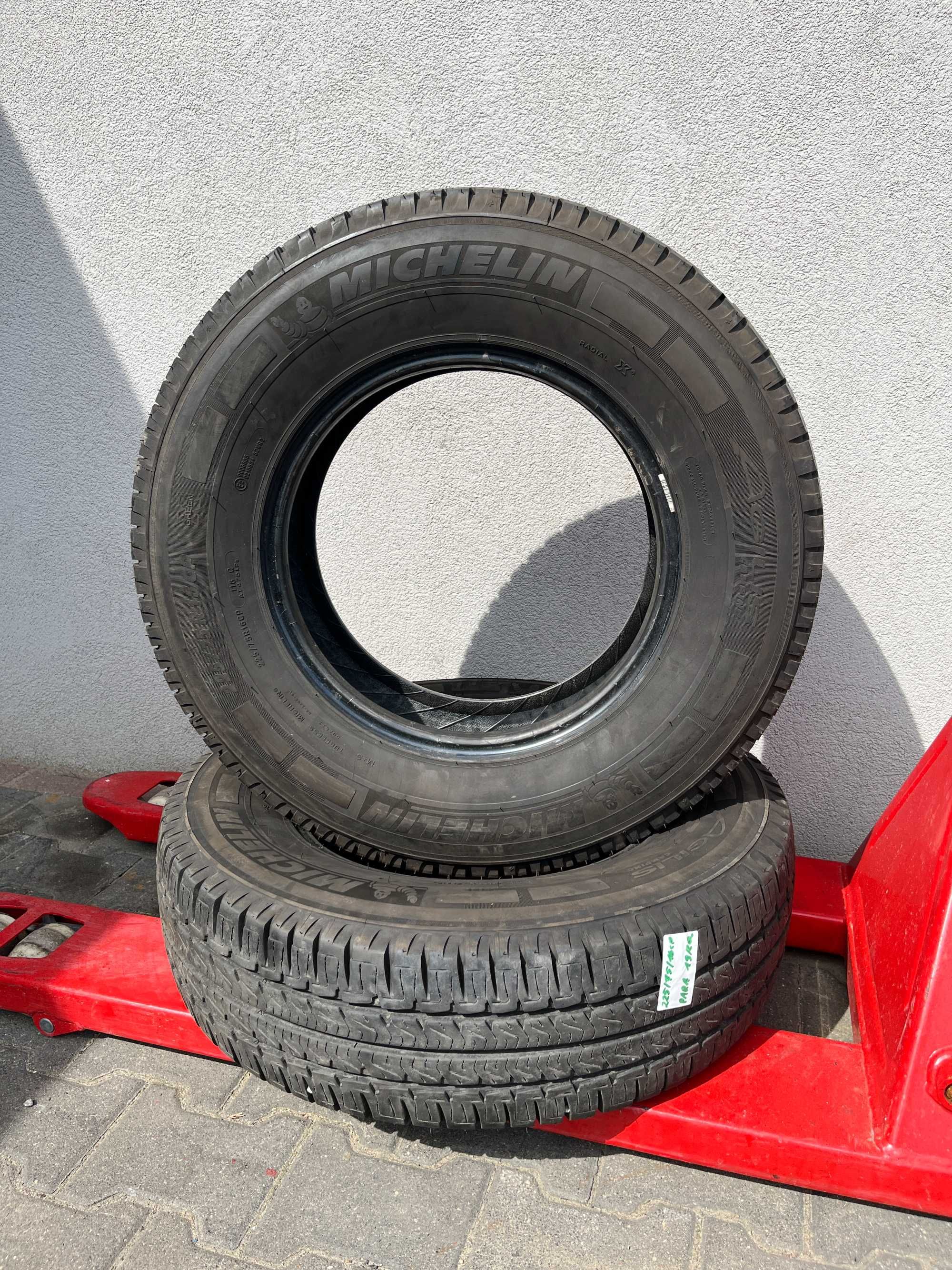 Para opon Michelin Agilis 225/75 r16 CP 116Q jak NOWE! CAMPER / KAMPER