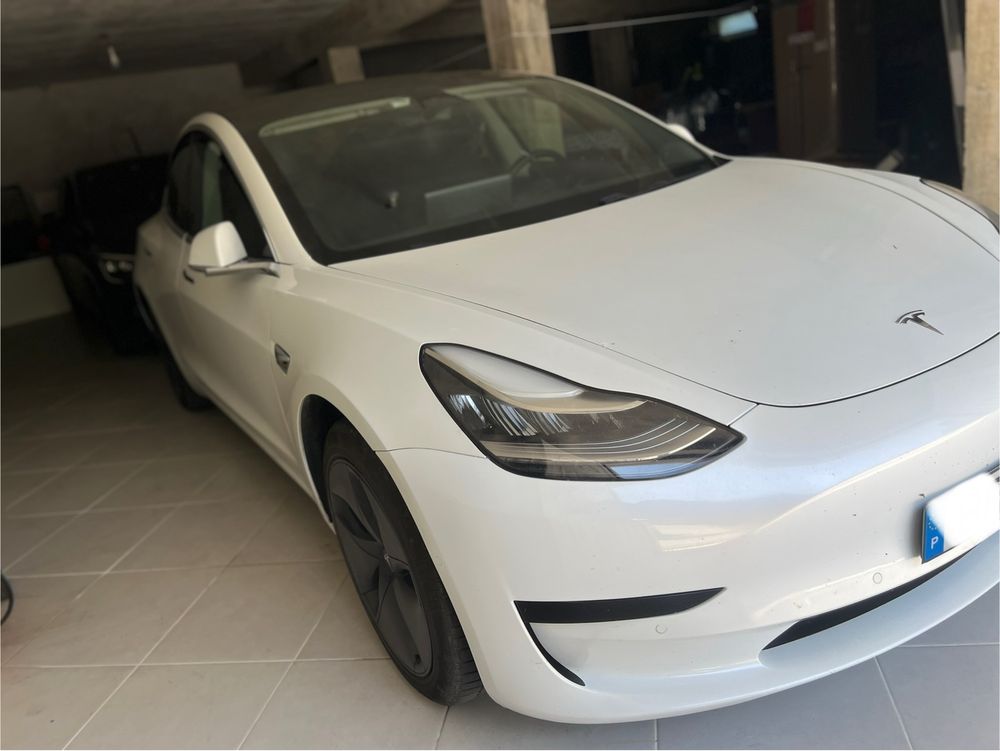 Tesla Model 3 2020