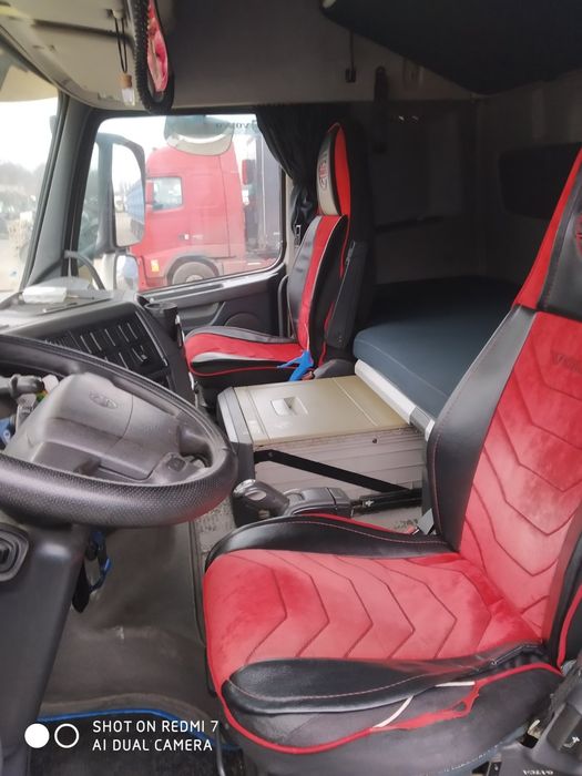 Продам Тягач Вольво с полуприцепы Шмиц.