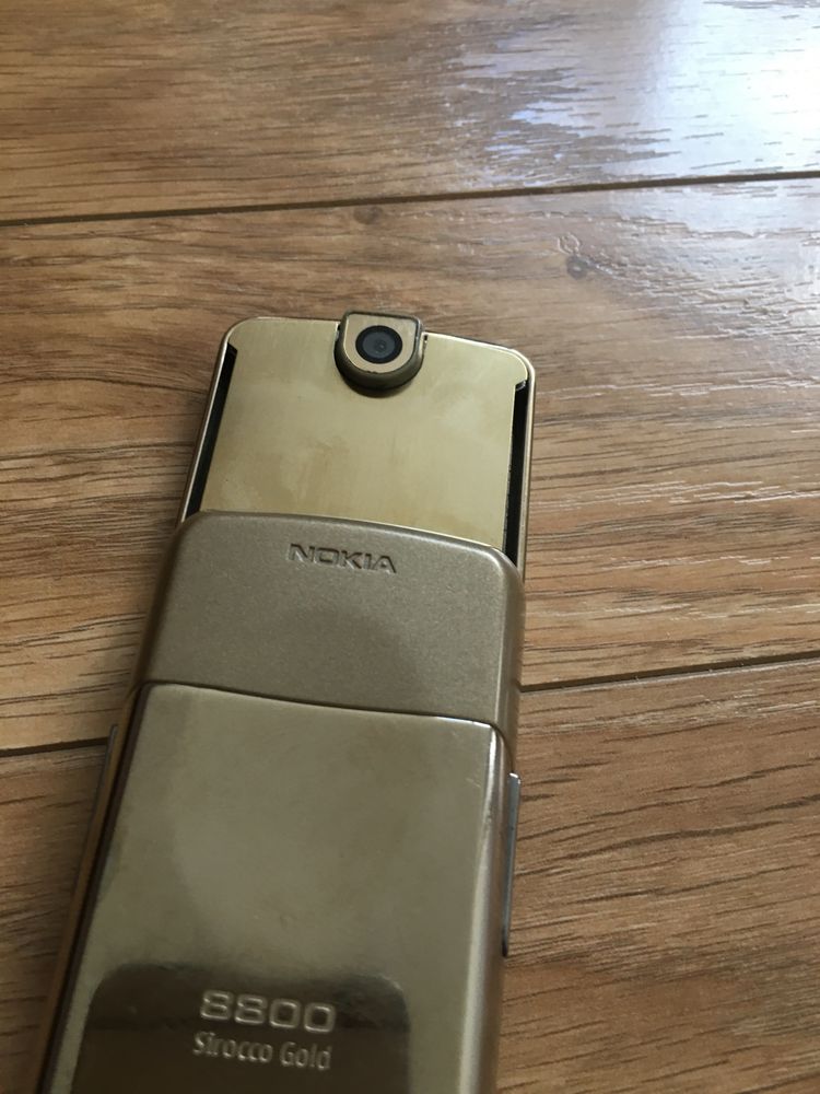 Nokia 8800 Sirocco Gold