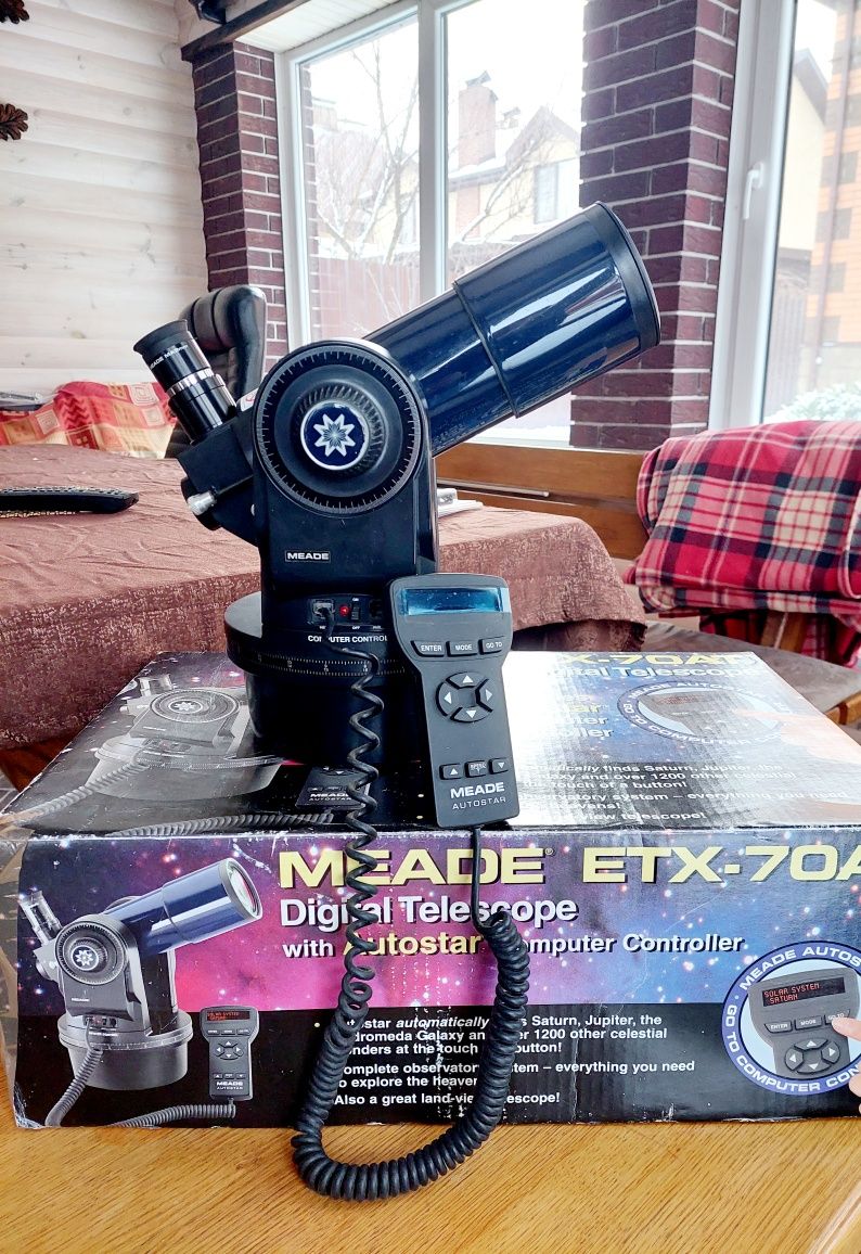 Рефракторний телескоп MEADE ETX-70 AT з електроприводом