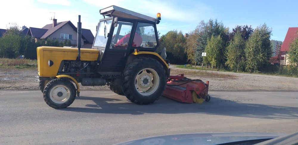 zamiatarka szczotka zamiatanie dróg placów jezdni