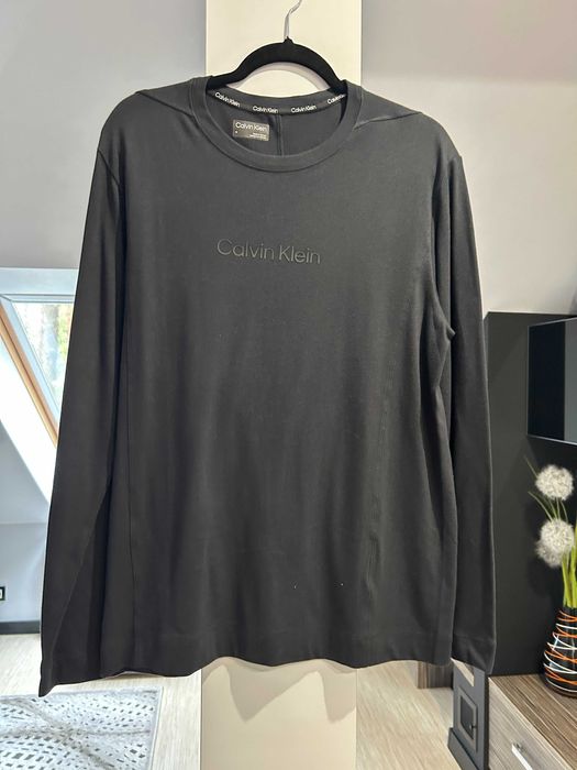 Long sleeve Calvin Klein