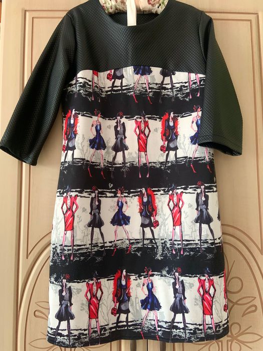 Сукня з принтом L