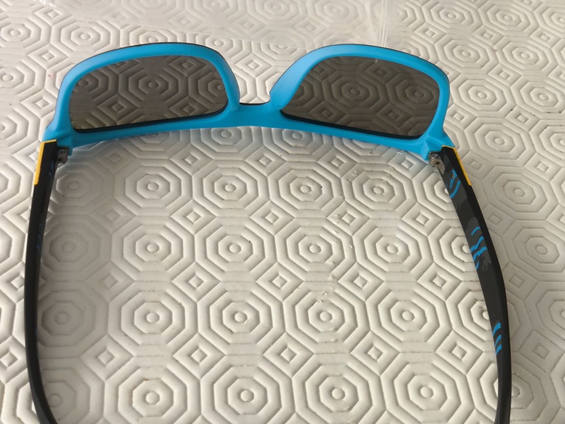 Novos - 3 pares óculos de sol polarizados (preto,azul, vermelho)