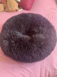 Cama para gato preta peluche