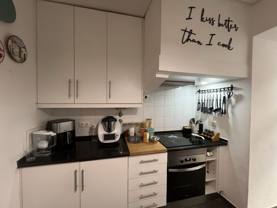 COZINHA Bom Estado Com Electrodomésticos SAMSUNG