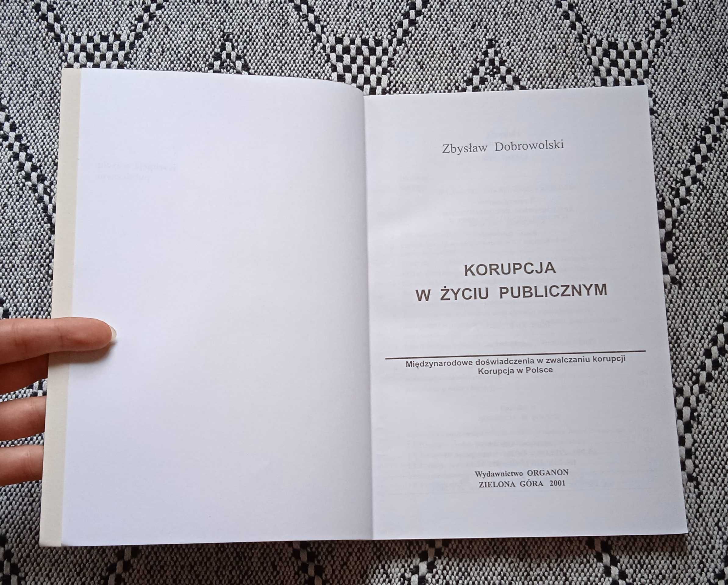 Książka Korupcja w życiu publicznym Dobrowolski unikat stan bdb