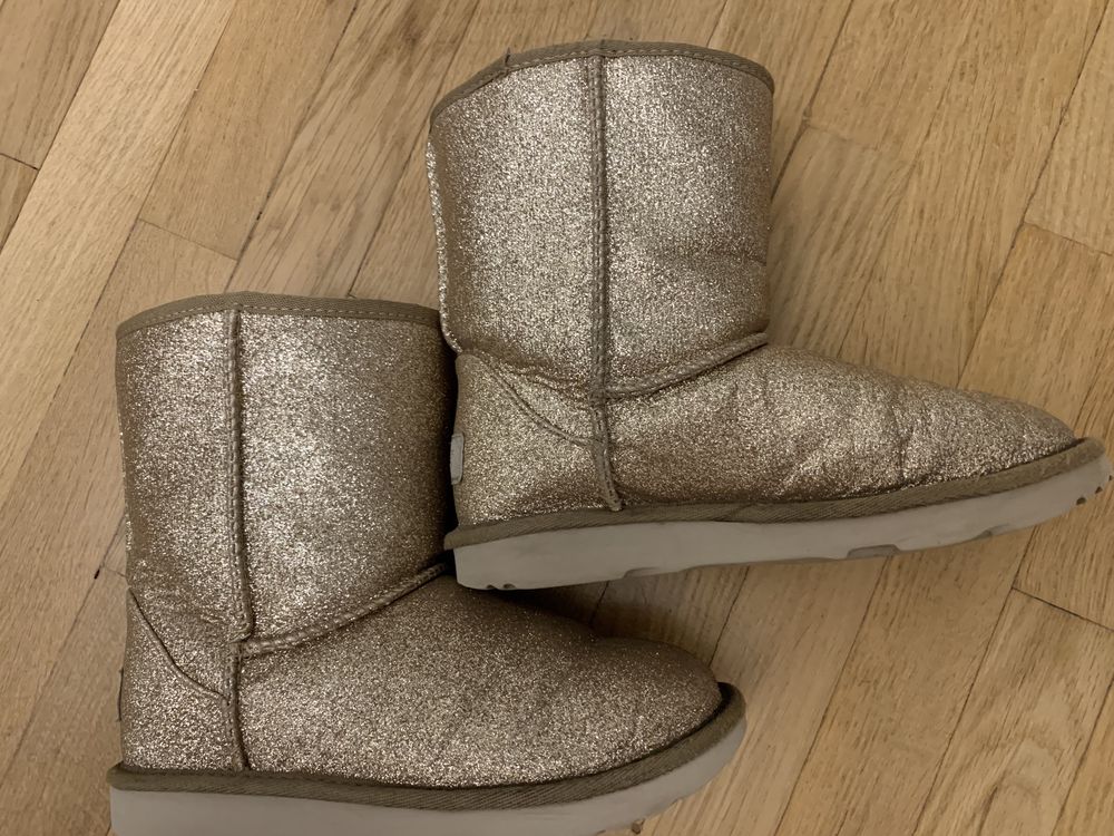 Зимние детские сапоги UGG