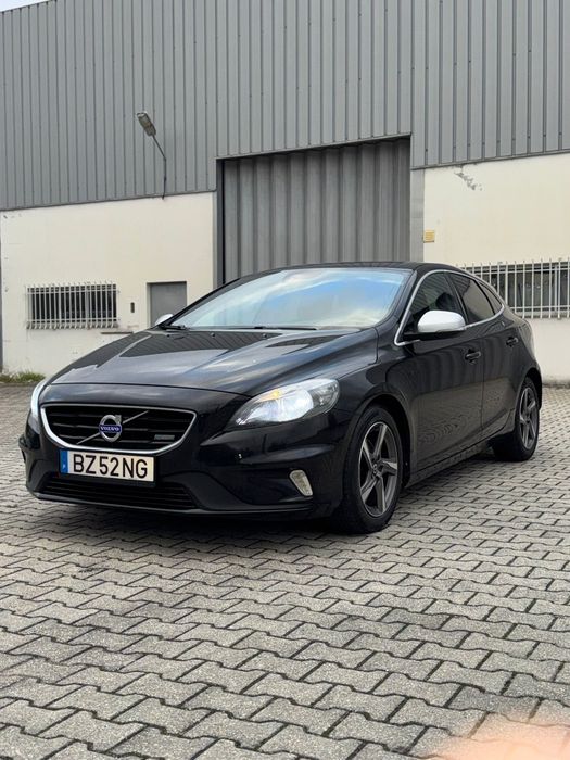 Volvo v40  r-design 1.6 diesel