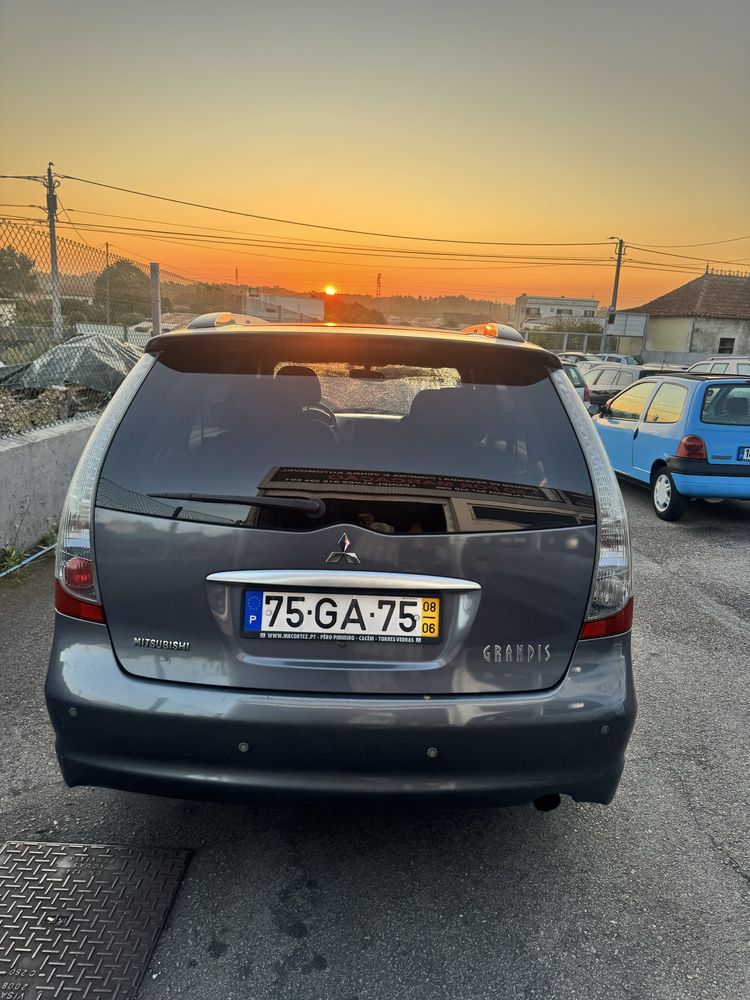 Mitsubishi Grandis 2.0 DI-D Intense  1 proprietário