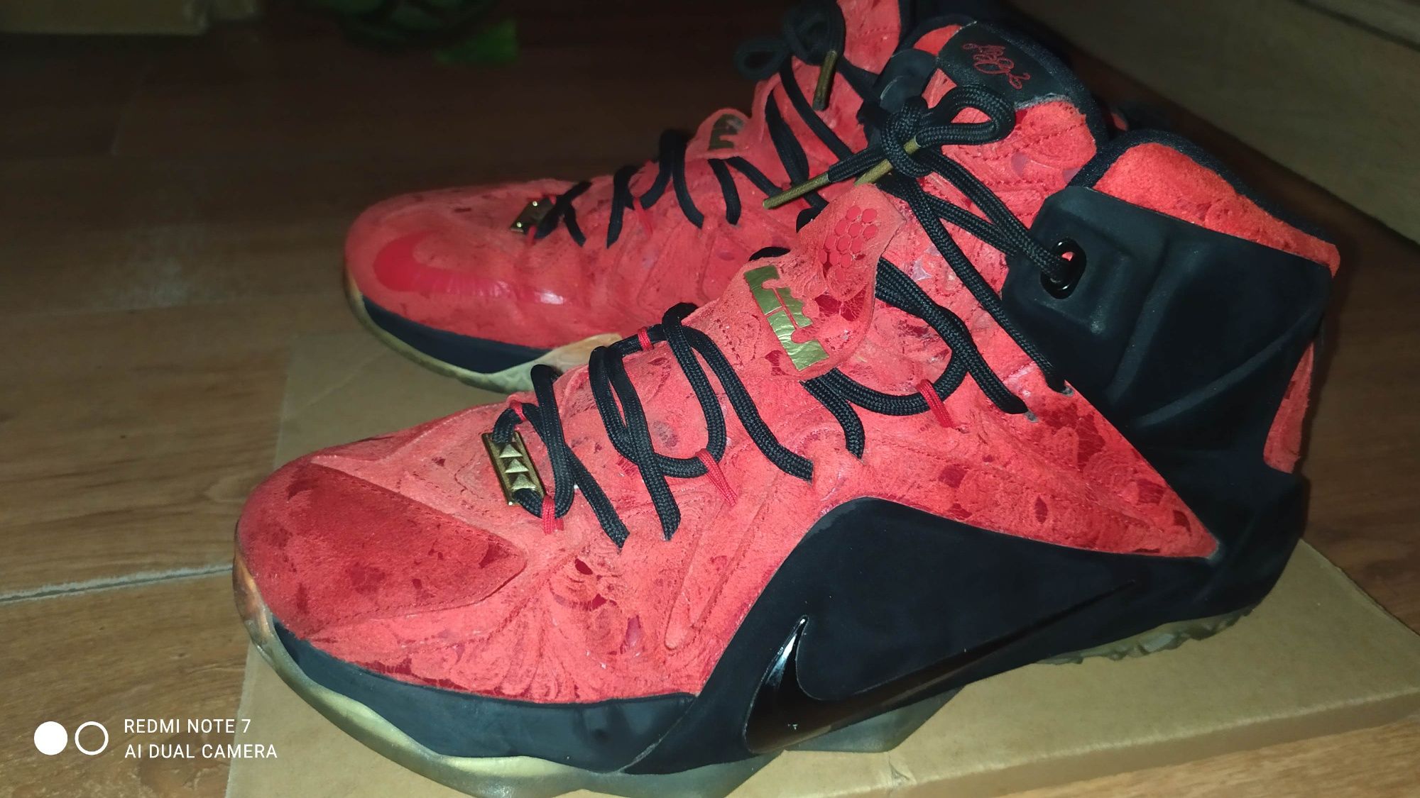 Nike LeBron 12 EXT ,,Red Paisley '' r. 46