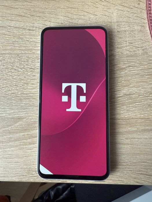 T Phone 3 6GB nowy