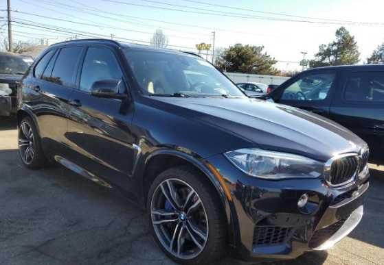 BMW X5 M 4.4 авто з США дуже гарний стан.