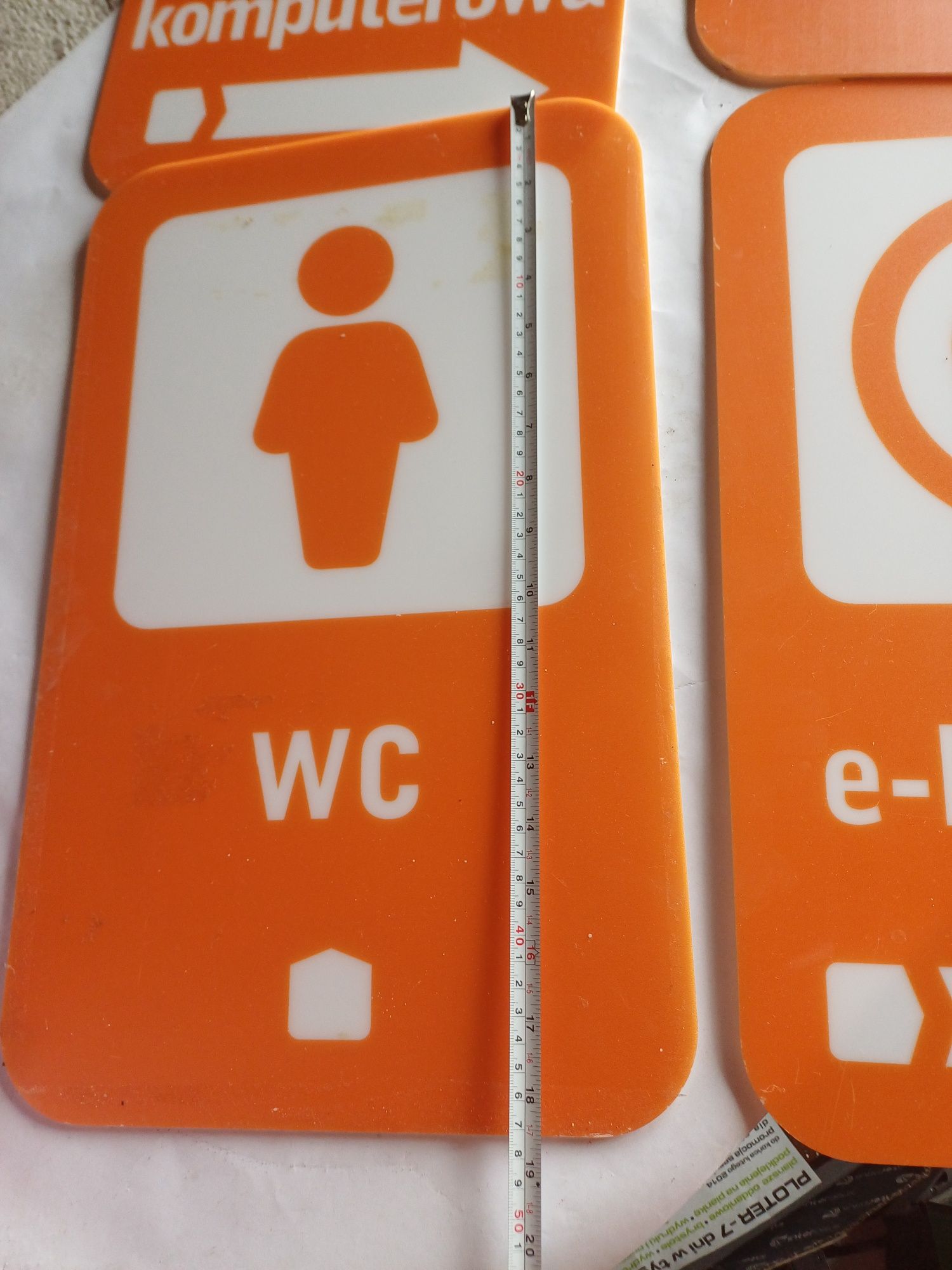 Odblaskowe tablice wc, pracownia komputerowa, plastikowe grube tworzyw