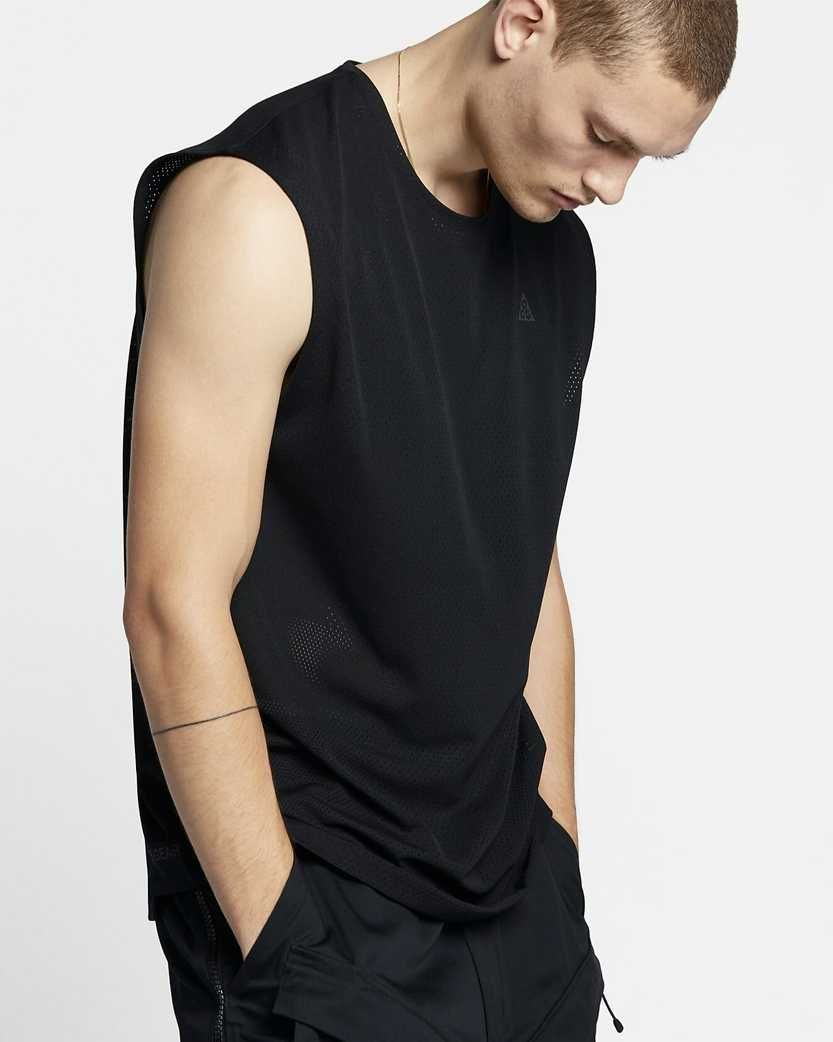 Майка NikeLab ACG Tank Top 880959-010