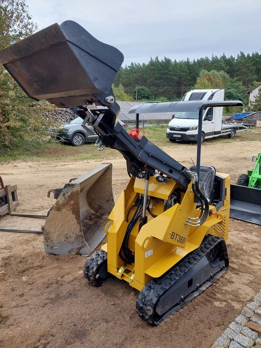 Miniładowarka gąsienicowa 13,5hp