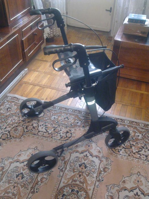 Ходунки для взрослых