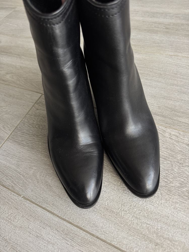Шкіряне взуття Zara